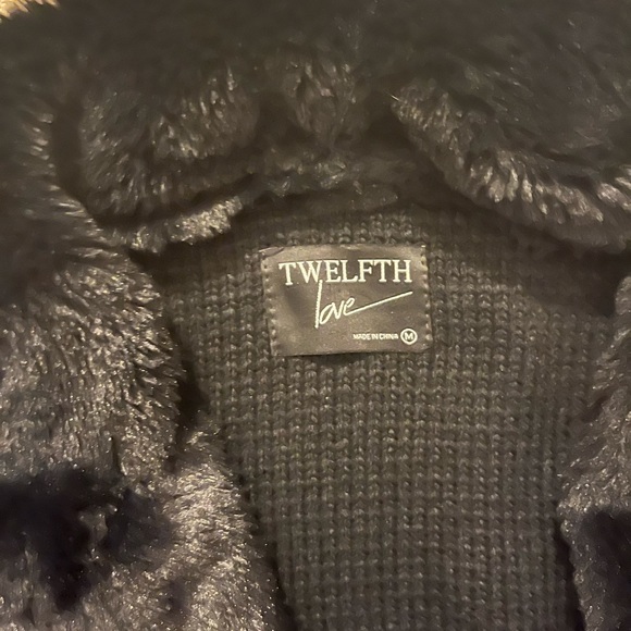 Twelfth love black fur jacket - Picture 2 of 6